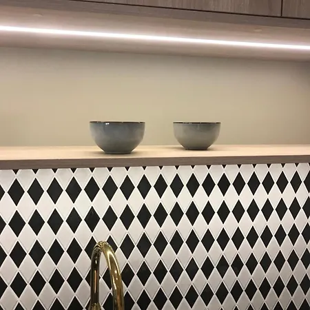 Bliska Wola Garaz Expo ワルシャワ