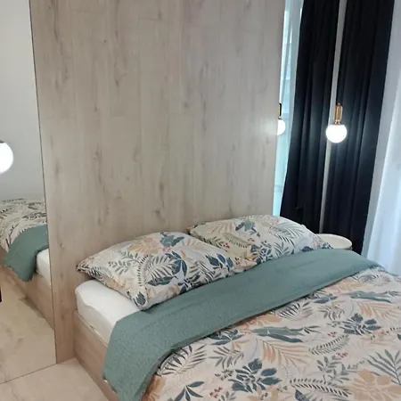 Bliska Wola Garaz Expo Apartment *