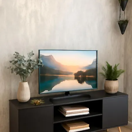 Bliska Wola Garaz Expo وارسو