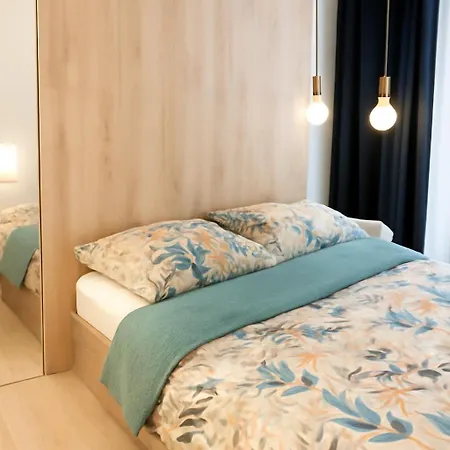 Daire Bliska Wola Garaz Expo Varşova